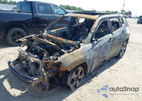 2018 Jeep Compass Latitude Fwd z USA, uszkodzony, nr VIN 3C4NJCBB0JT134207